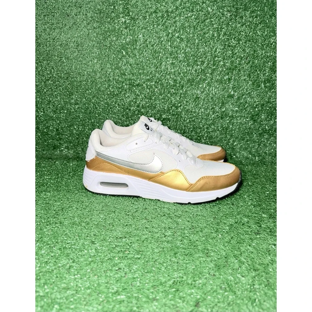 Nike Air Max SC SE Womens Size 9 White Gold Athletic Running Shoes Sneakers